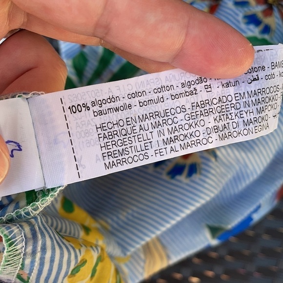 Zara Off Shoulder Tropical Balloon Sleeve Feminine top - Picture 6 of 6